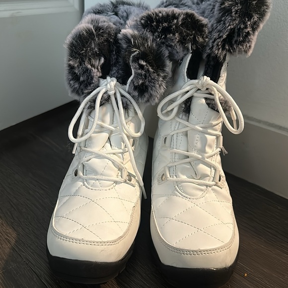 ArcticShield Anna Fur Lined Womens Winter Boots - Picture 2 of 4